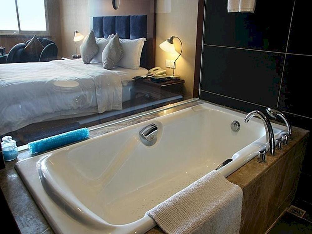 Rong Impression International Hotel Chengdu Esterno foto